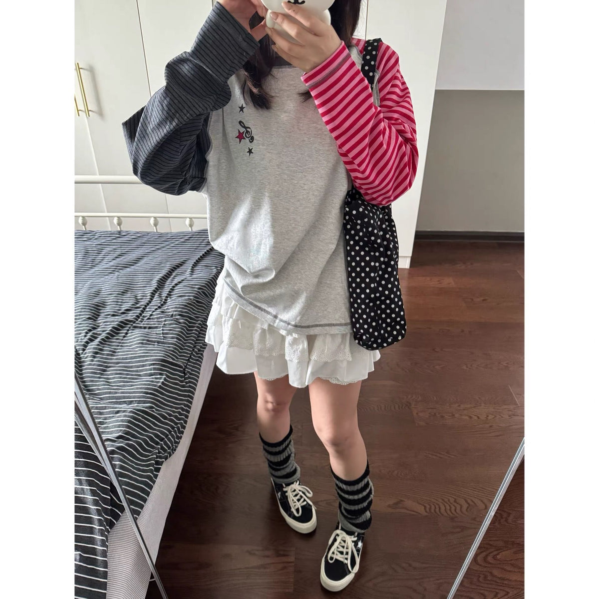 Contrast Stripe Embroidery Long Sleeve Women's Loose T-Shirt