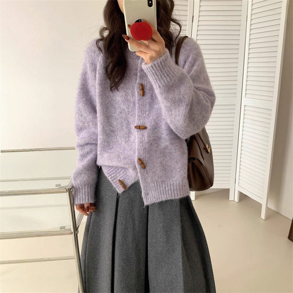 Round neck sweater women's cow horn button jacket