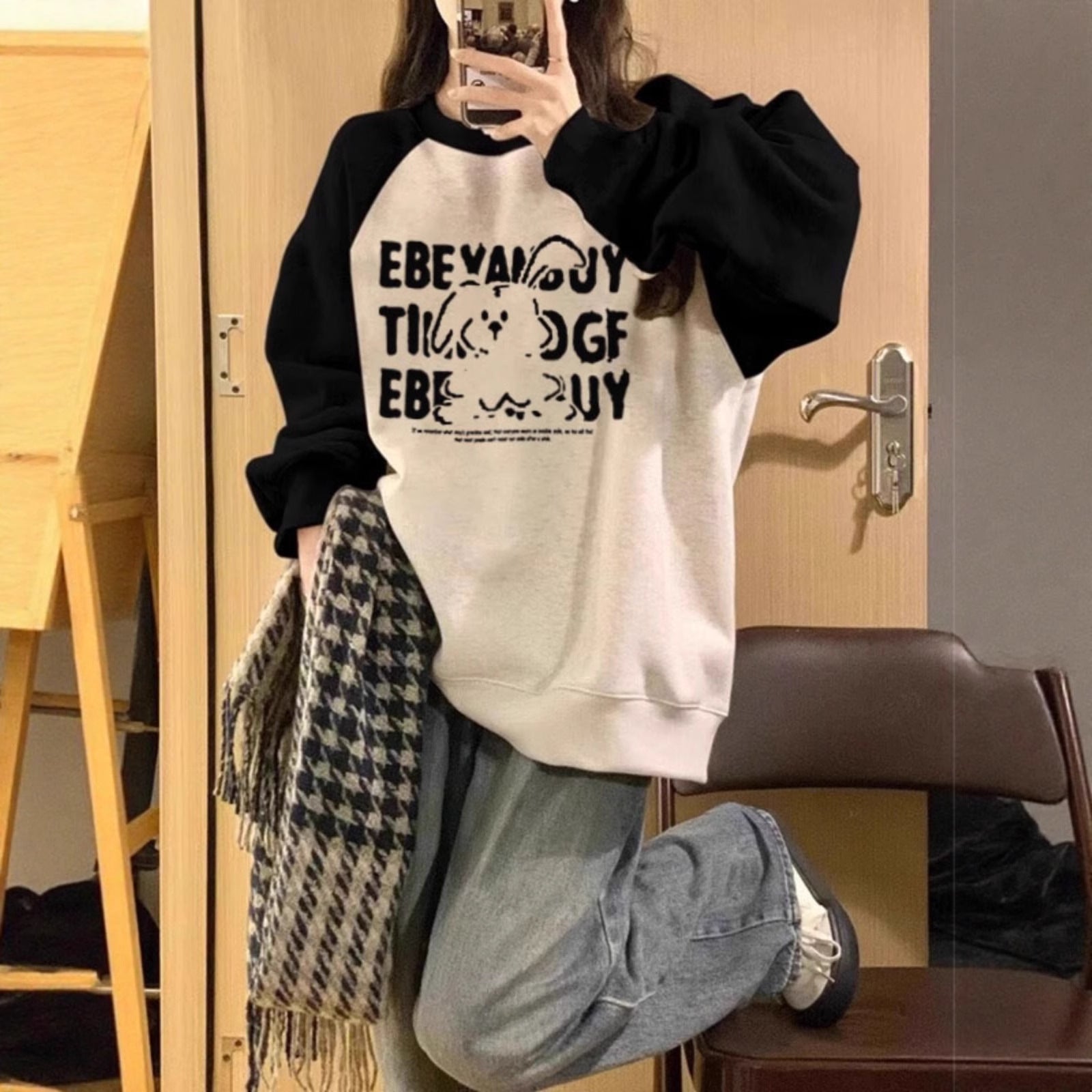 Heavywork Sleeve Lightweight Round Neck Hoodie for Women, Lazy Style Cartoon Print Casual Loose Fit Top for Petite Figures