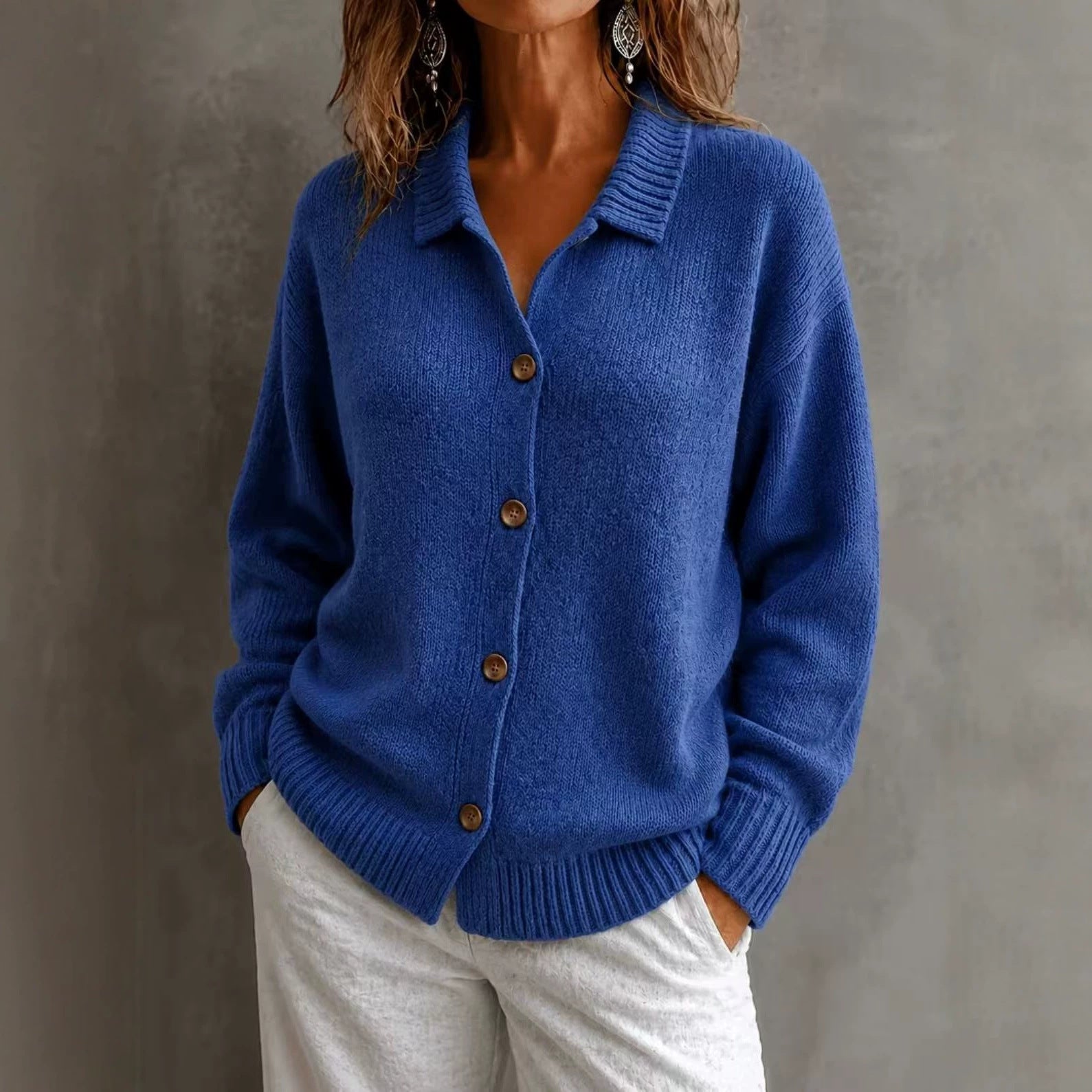 Single breasted long sleeved sweater jacket