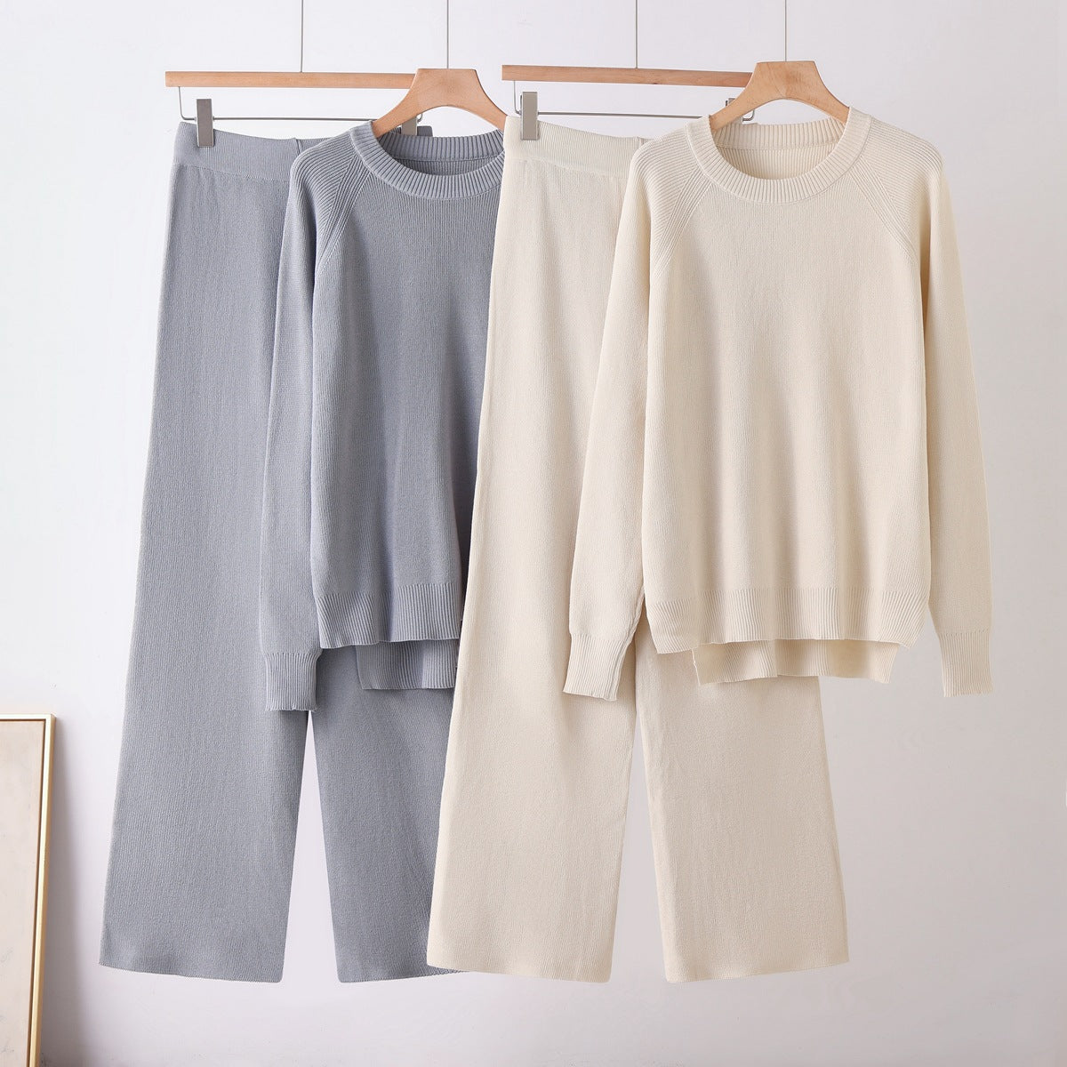 Loose long sleeved round neck wide leg pants two-piece set for women