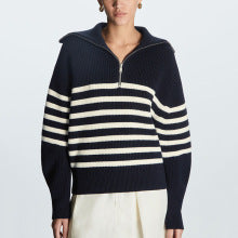 Knitted sweater with collar and zipper for women