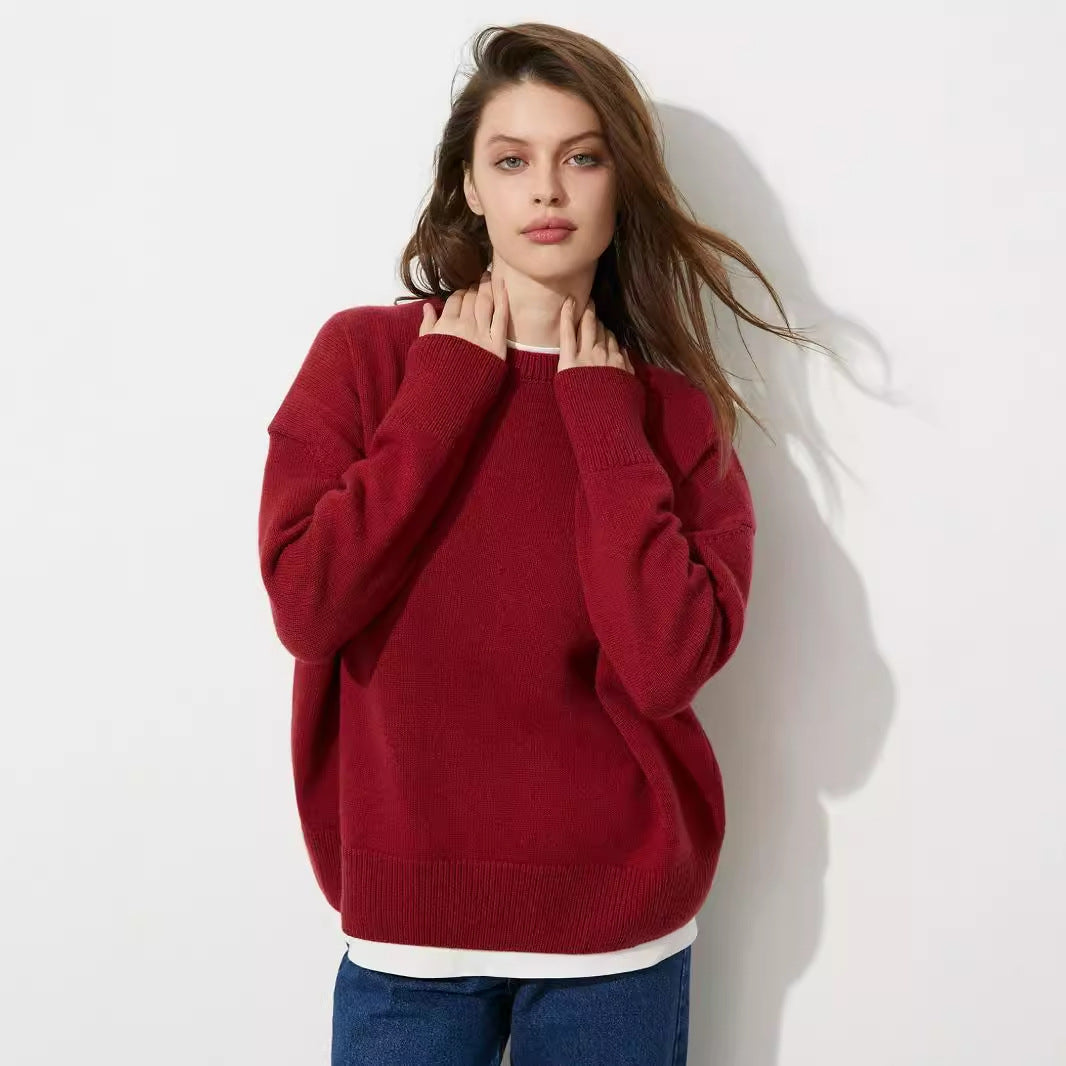 Loose knit round neck top with pullover
