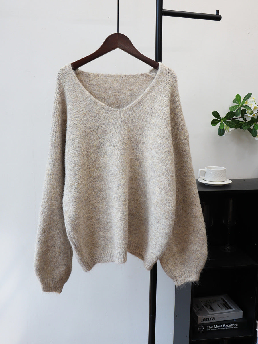 Loose V-neck sweater for women
