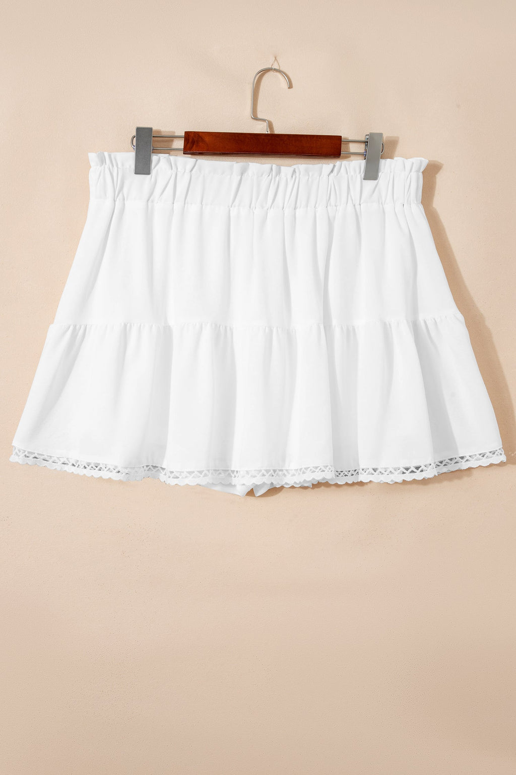 White Plus Size Frilled Elastic Waist Lace Trim Boho Ruffled Shorts