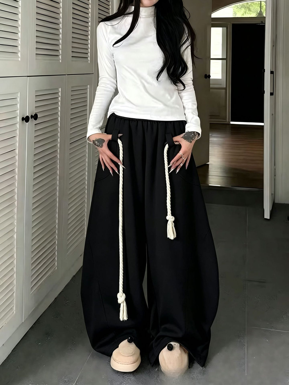 Casual Loose Wide-Leg Sweatpants for Women, Fashion Streetwear Style, Simple and Versatile High-Street Pants