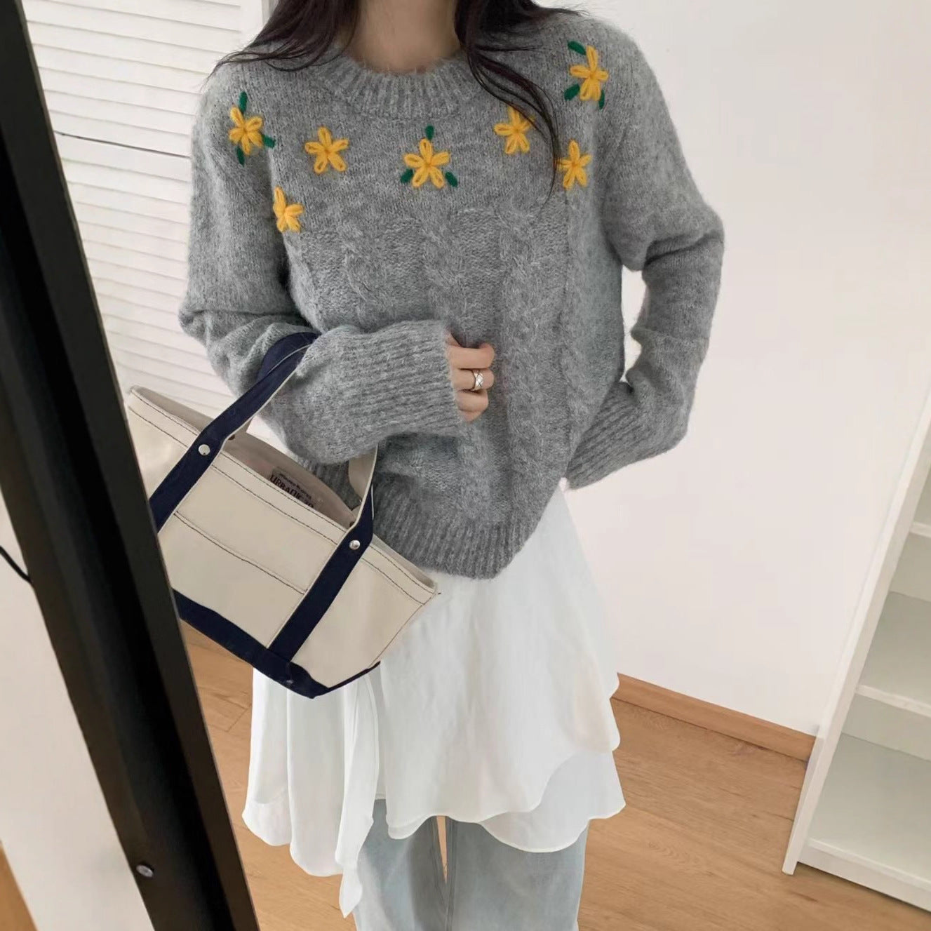 Embroidered crochet round neck pullover sweater for women
