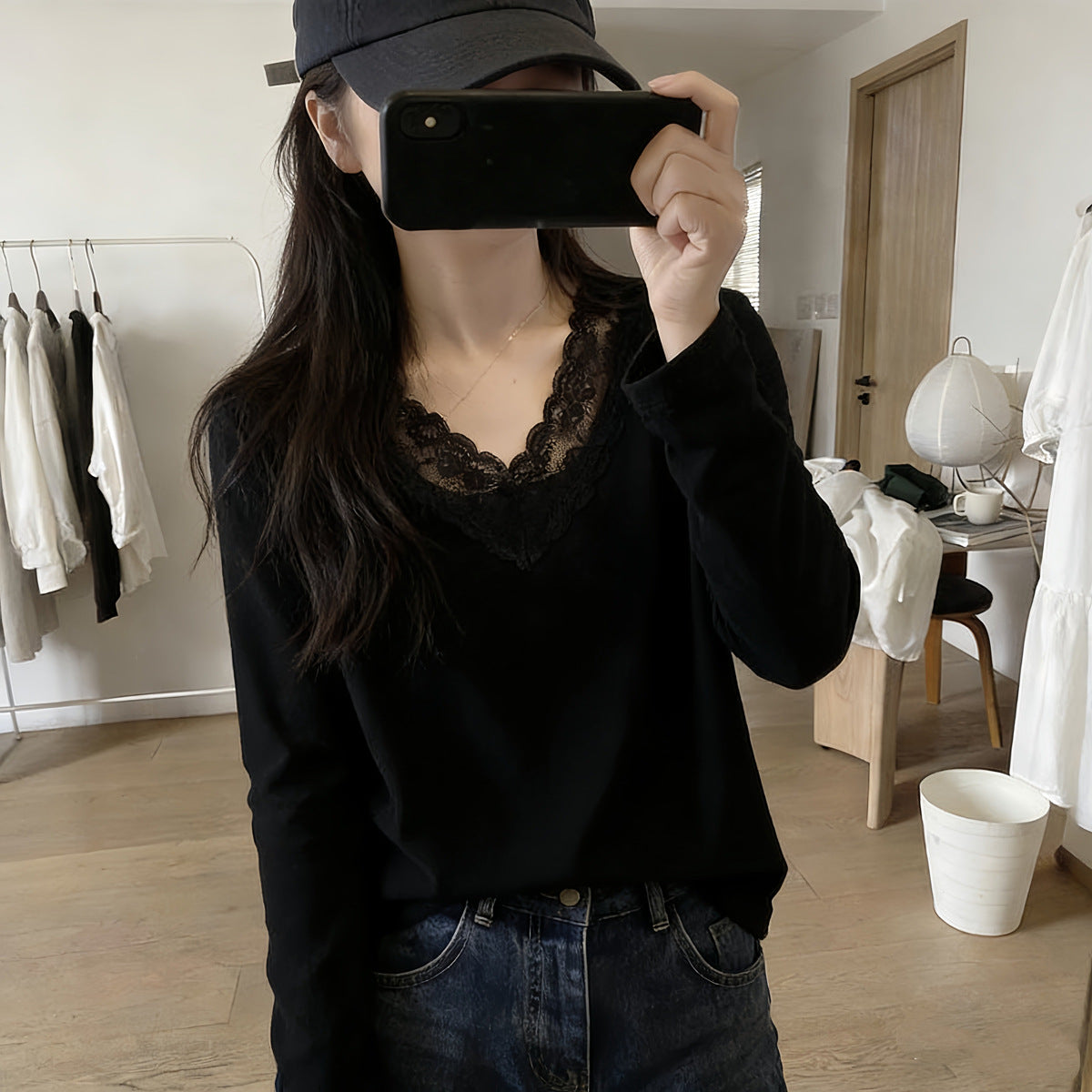 Casual Lace Splicing Long Sleeve V-Neck Women's T Shirt