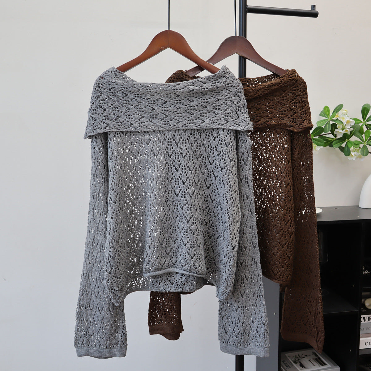 Loose hollow sweater