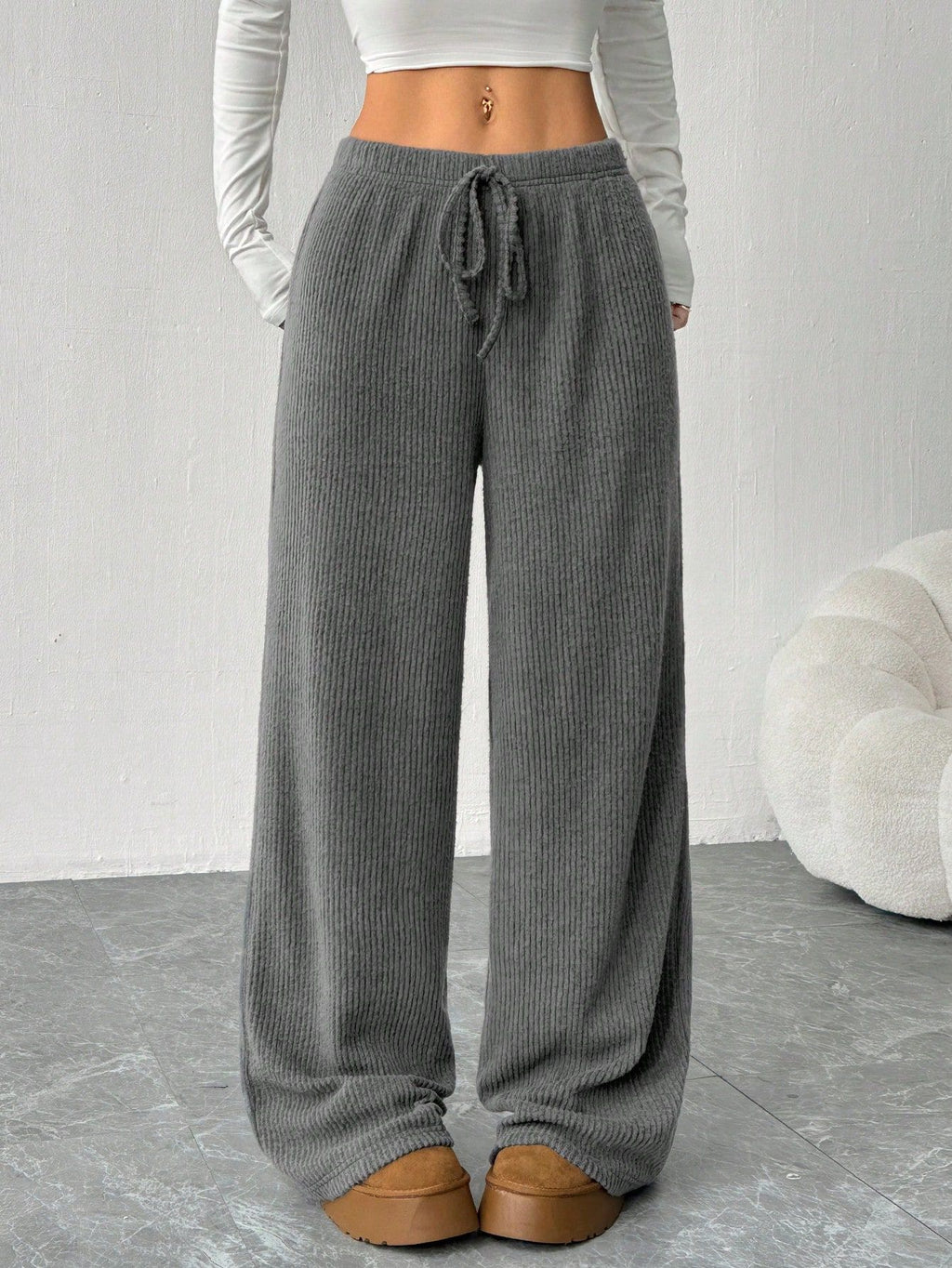 Fashionable Loose Fit Straight Leg Wide Leg Pants for Women, Comfortable Casual Long Trousers, Solid Color, Flowy Fabric, Versatile Style