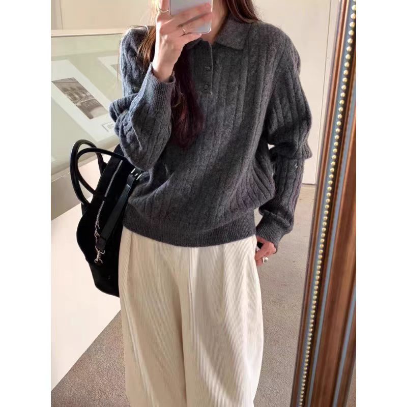 Women's loose long sleeved sweater top for women