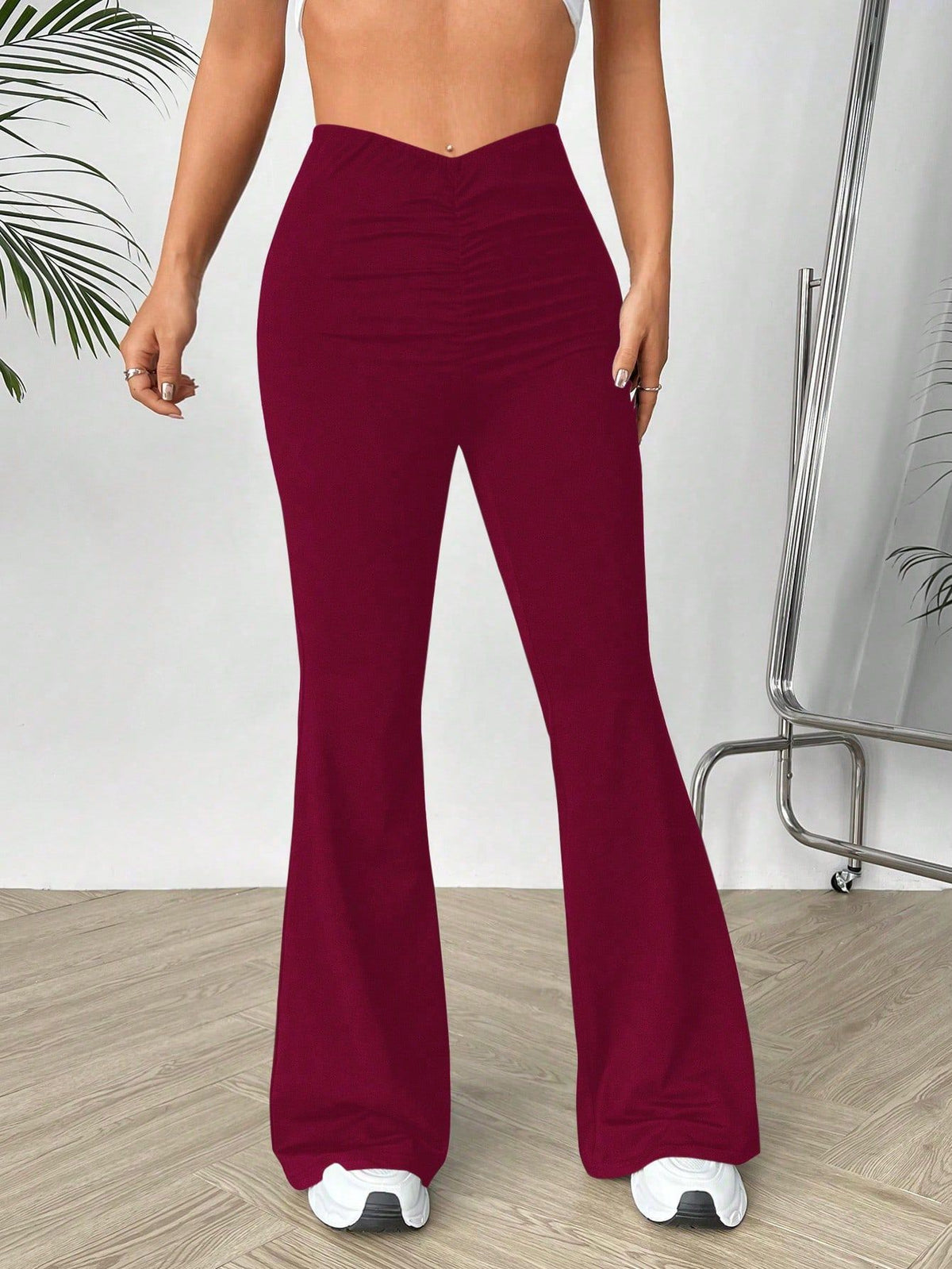 V-shaped waist slimming elastic pants