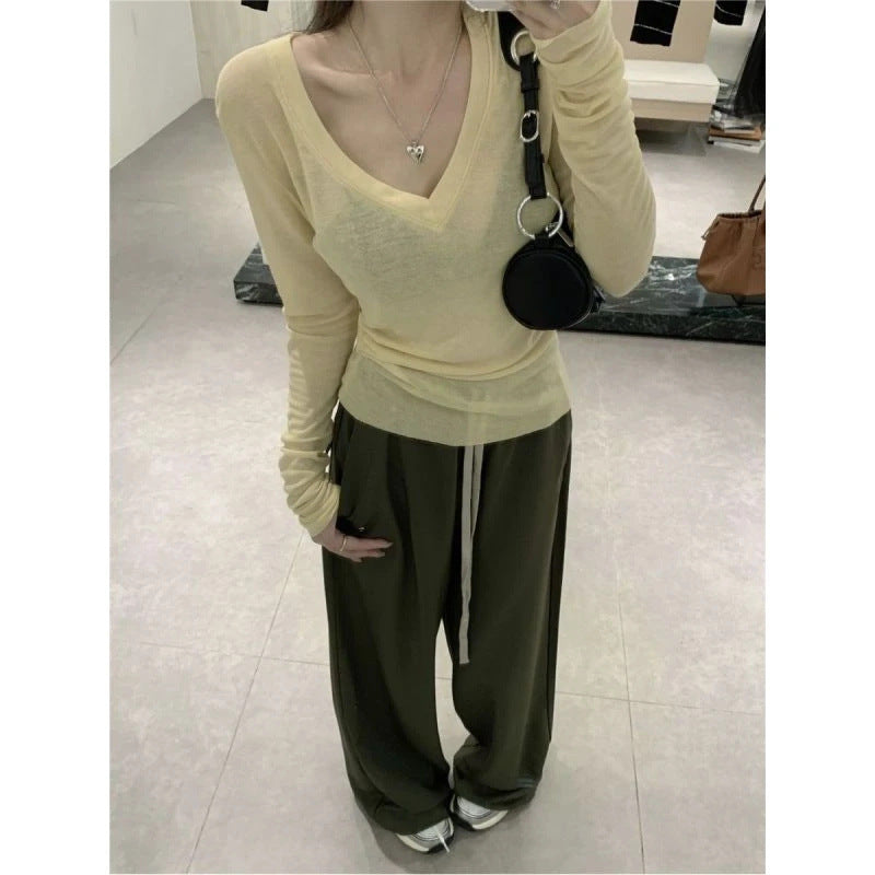 Women's Slim Fit Long Sleeve V-Neck T-Shirt