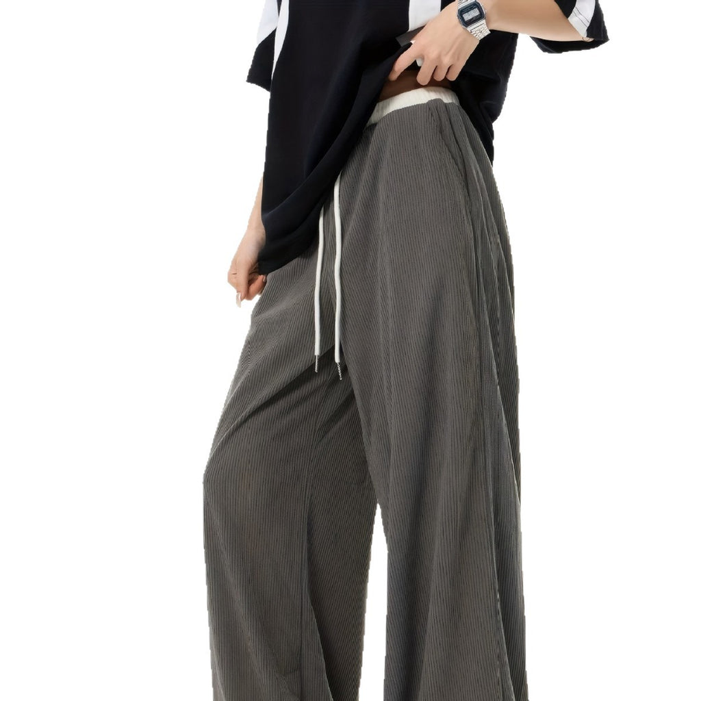 Straight leg slimming and wide leg pants with a sense of drape