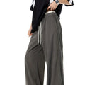 Straight leg slimming and wide leg pants with a sense of drape