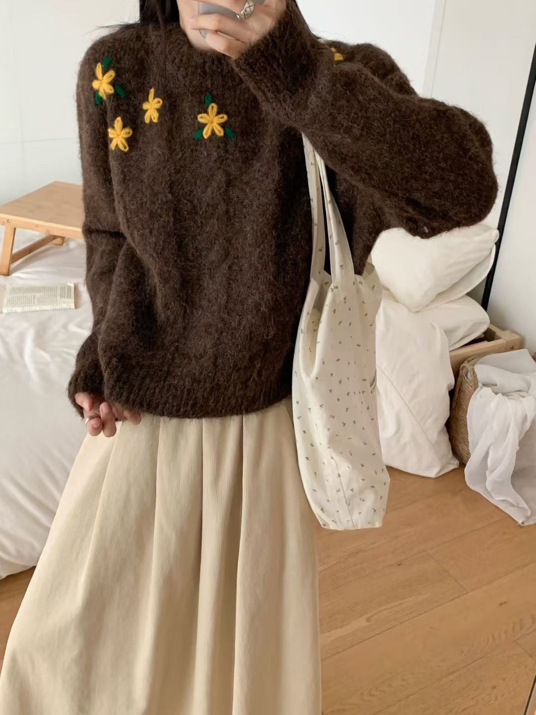 Embroidered crochet round neck pullover sweater for women