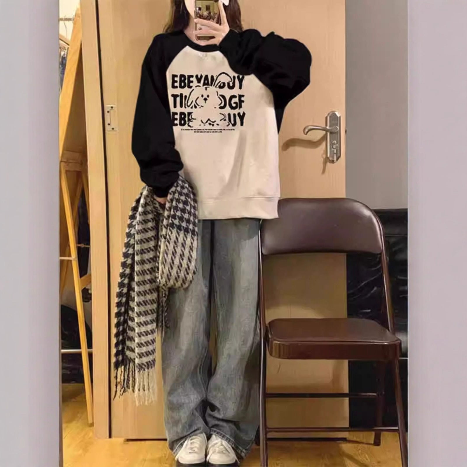 Heavywork Sleeve Lightweight Round Neck Hoodie for Women, Lazy Style Cartoon Print Casual Loose Fit Top for Petite Figures