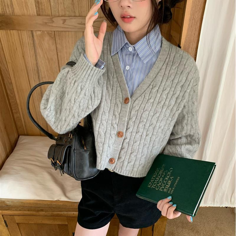 Short Knit Cardigan for Women, V-Neck Slim Fit Long Sleeve Sweater Top
