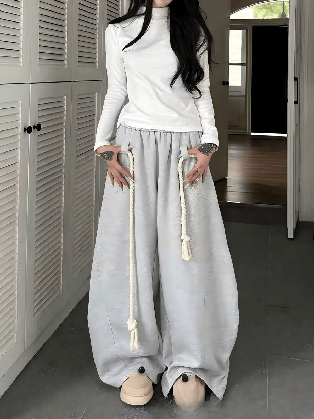 Casual Loose Wide-Leg Sweatpants for Women, Fashion Streetwear Style, Simple and Versatile High-Street Pants