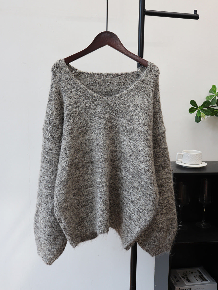 Loose V-neck sweater for women