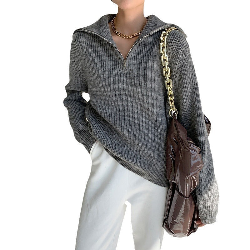 Knitted sweater with collar and zipper for women
