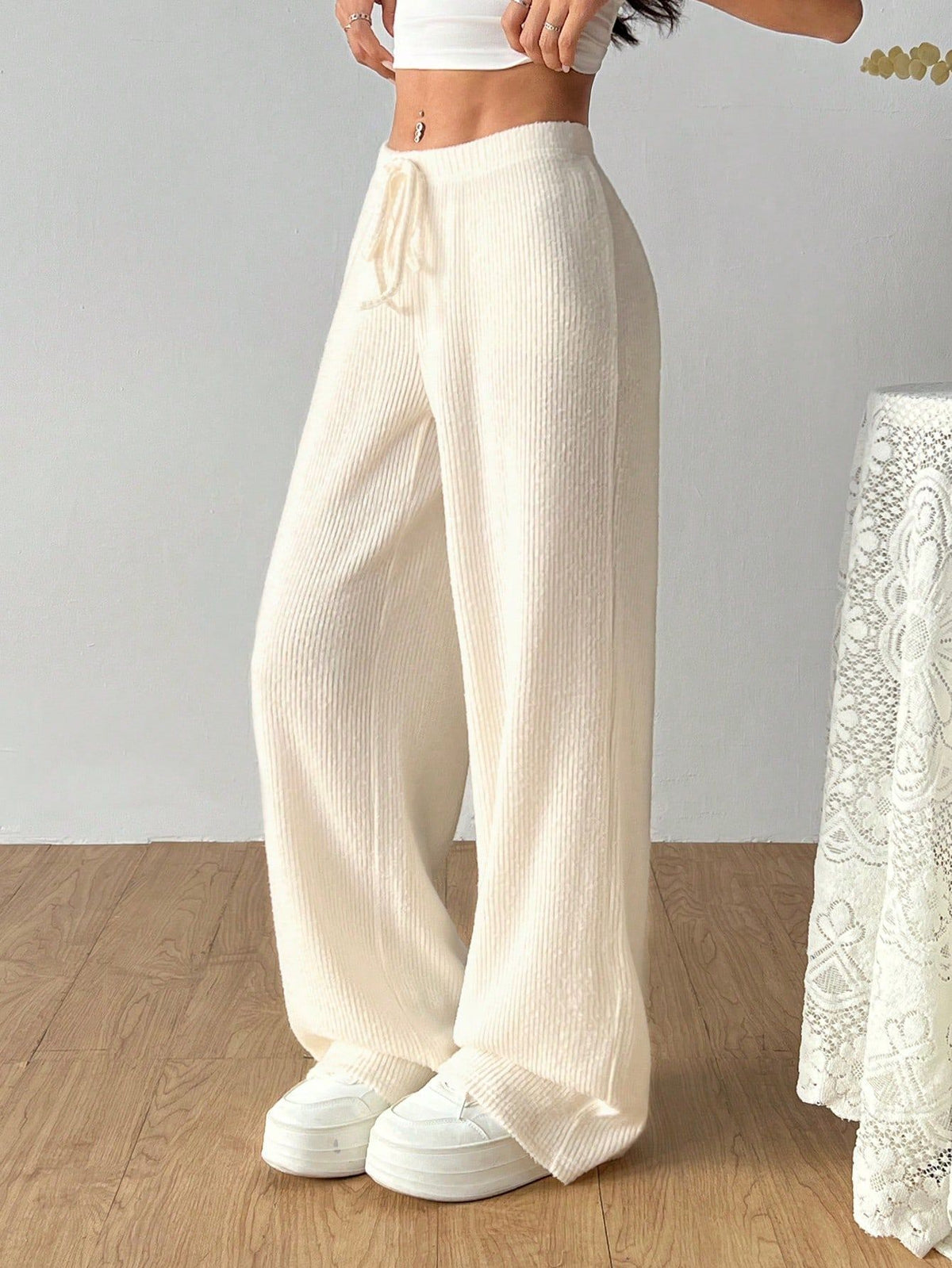 Fashionable Loose Fit Straight Leg Wide Leg Pants for Women, Comfortable Casual Long Trousers, Solid Color, Flowy Fabric, Versatile Style