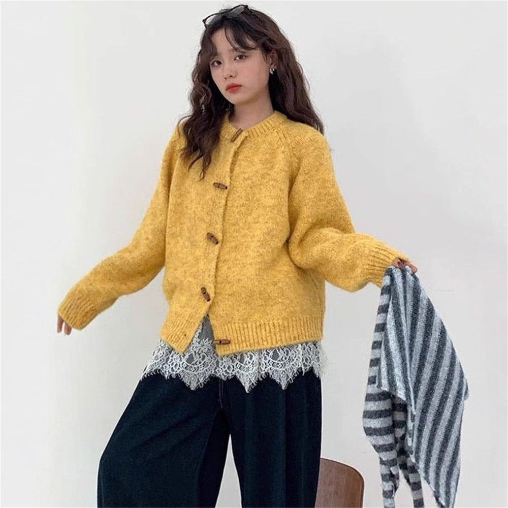 Round neck sweater women's cow horn button jacket