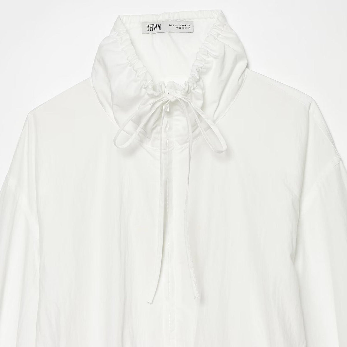 Stand up collar long sleeved shirt